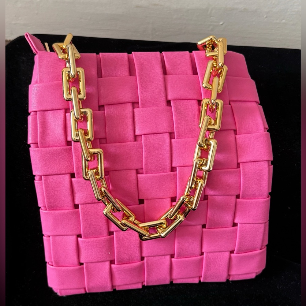 Kayla & Ava pre-owned woven Pink Vegan Leather purse.
